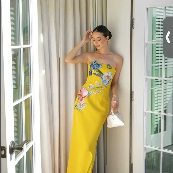 chinese dress ladies Leo Lin Felicia Appliqué Floral Mini Dress main image 0